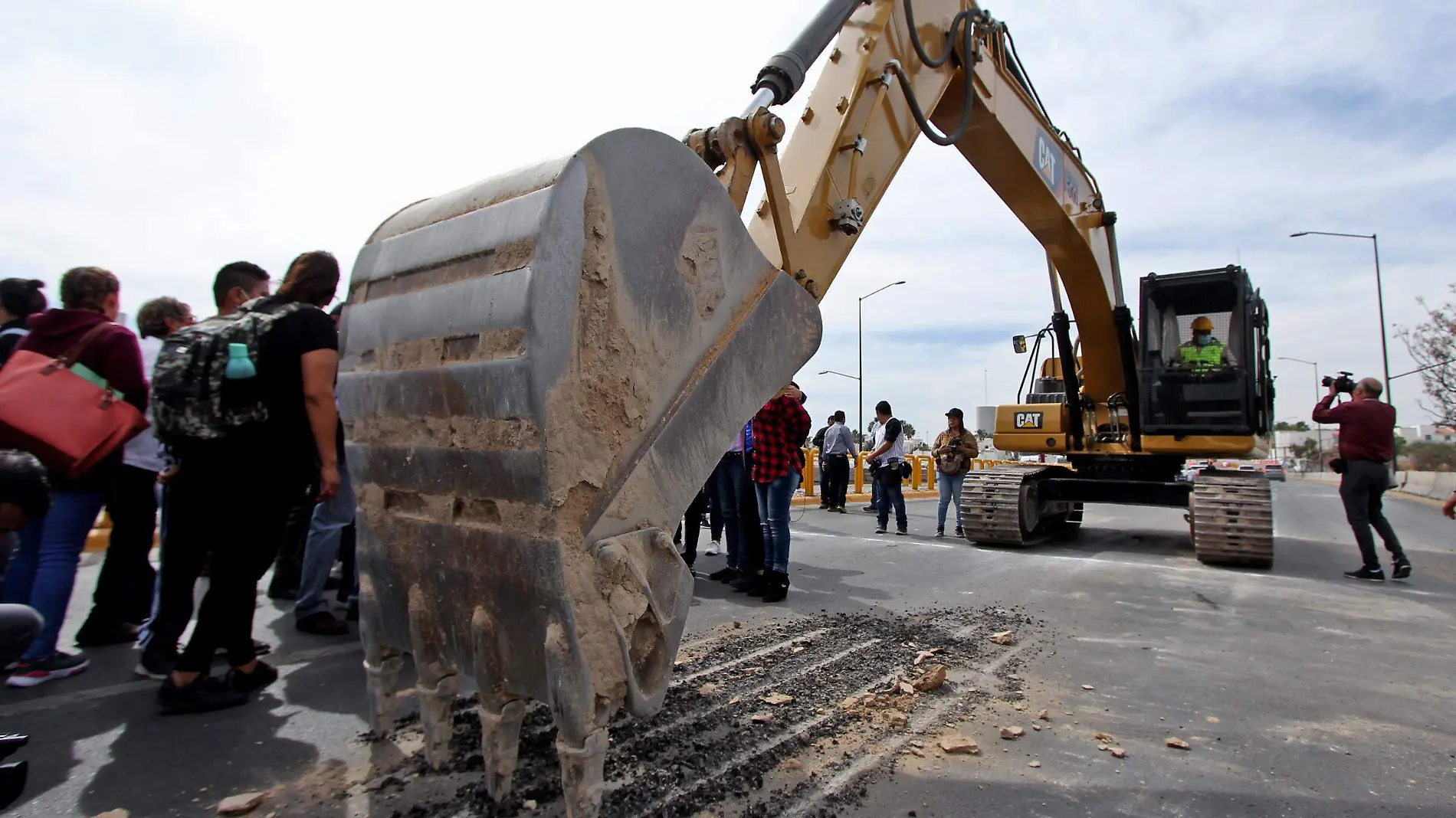 OBRAS PUENTE TALABARTEROS - Fco Meza - El Sol de Leon (4)